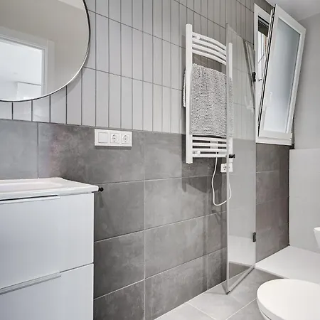 Apartamentos Gran Via By Sanse Holidays San Sebastian Exterior photo